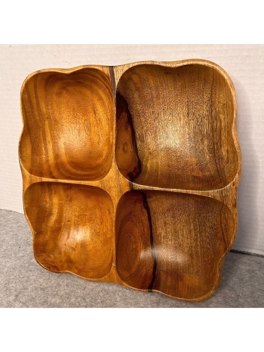 Wooden Trinket Dish 4 Compartments Scalloped Edge Mango Wood 10x10x2”